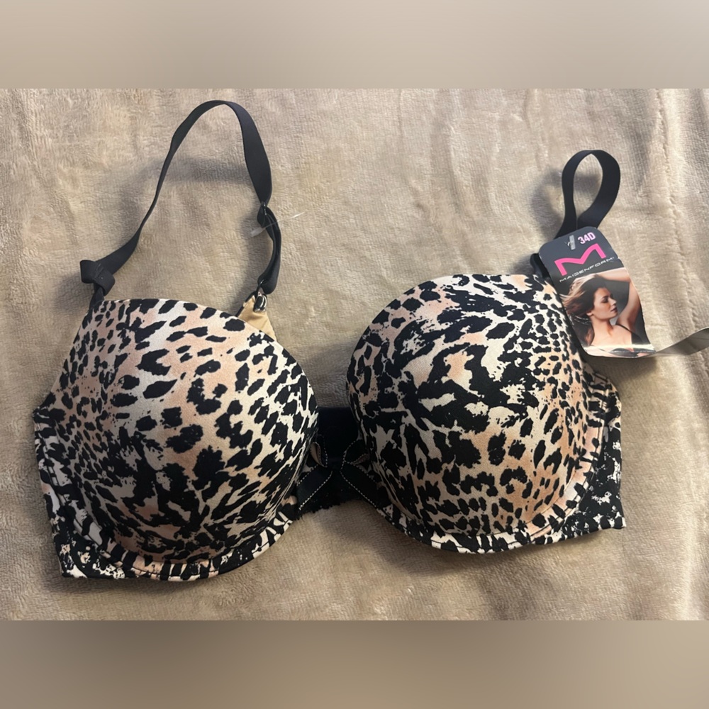 NWT Maidenform bra size 34D. Leopard print